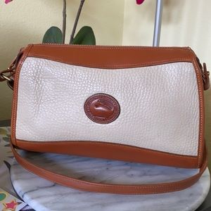 Vintage Dooney & Bourke Crossbody bag